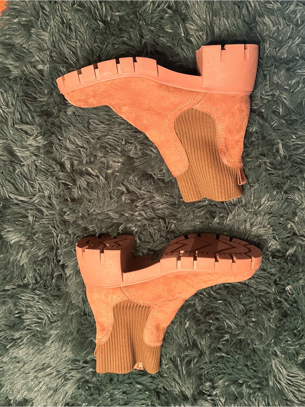 Madden Girl Holdenn Extra Chunky Chelsea Booties Chestnut Size 8